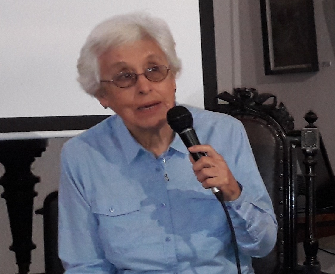Profesora Mirtana López en el Museo (foto de archivo)