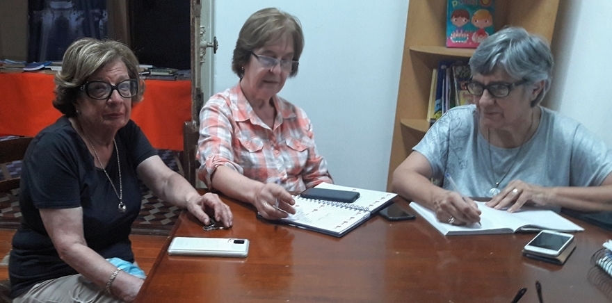 Grupo Compartir en el ICE- Margarita Patrón, Edhy Saavedra y Adriana Viña (foto de archivo)